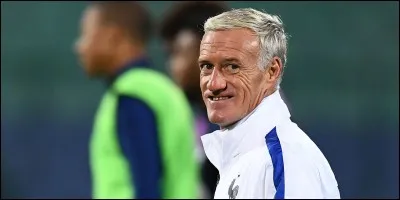 Quelle équipe de football Didier Deschamps entraînait-il avant l'équipe de France ?
