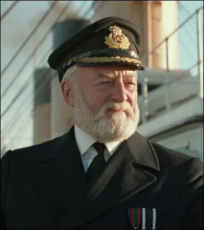 Comment s'appelle le capitaine du paquebot ?