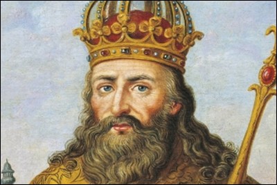 En quelle année Charlemagne a-t-il été sacré empereur ?