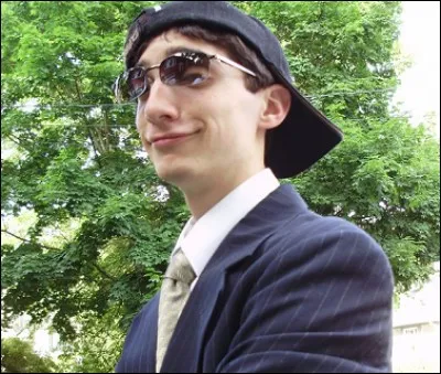 Comment s'appelle le créateur d'Undertale ?