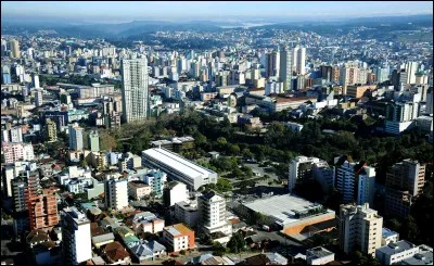 Caxias do Sul se situe en Argentine.