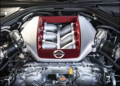 Quelles engins ont été munies d'un moteur V6 ?