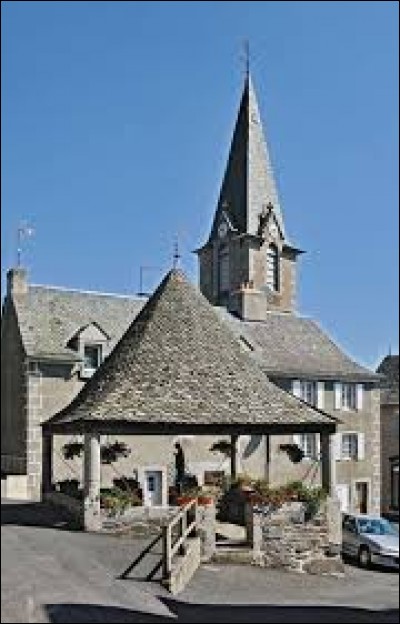 Commune d'Occitanie, sur le plateau central de l'Aubrac Aveyronnais, Curières se situe dans le département ...