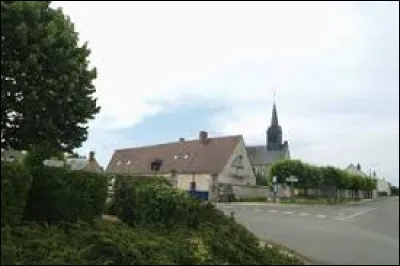 Commune du Centre-Val-de-Loire, dans l'arrondissement de Bourges, Senneçay se situe dans le département ...