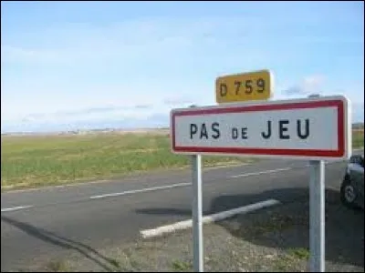 Comment appelle-t-on les habitants de la commune de Pas-de-Jeux (Deux-Sèvres) ?