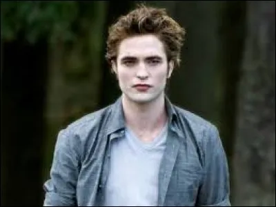 Robert Pattinson est associé à la saga...
