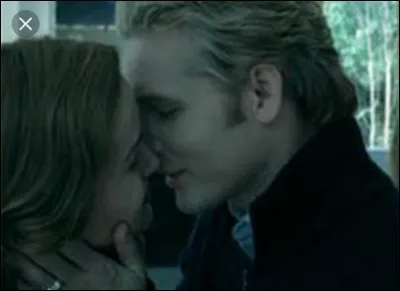 Une fois mariée avec Carlisle, Esmée prend le nom : ....