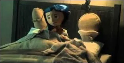 Où sont ses parents à ce moment du film ? (voir photo)