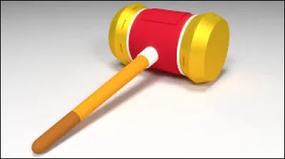 Quelle est l'arme qu'elle porte toujours sur elle ?