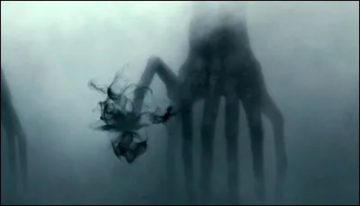 Après s'être introduit dans le vaisseau via une trappe à sa base ouvrant toutes les 18 heures, Louise Banks et le physicien Ian Donnelly découvrent alors une espèce de céphalopodes appelée :