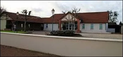 Commune Sa&ocirc;ne-et-Loirienne, en Bresse louhannaise, La Racineuse se situe en r&eacute;gion ...