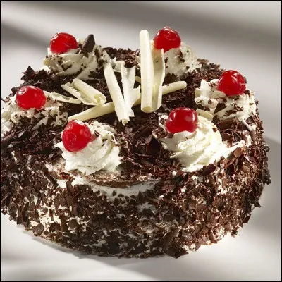 Quel alcool parfume le gâteau "Forêt noire" ?