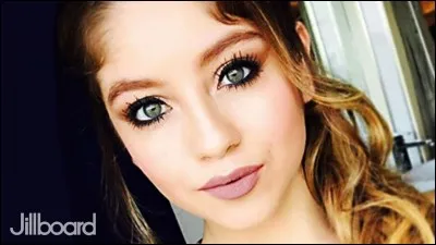 A-t-elle teint ses cheveux ?