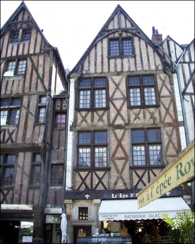 Que nous témoigne en particulier ces maisons ?