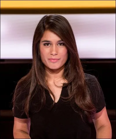 Pour quel quotidien régional travaille-t-elle au début de sa carrière ?