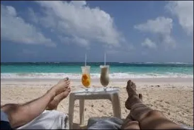 Comment agit toute personne supportant avec bonté... toute chose ?