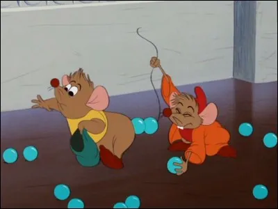 Comment s'appelle le copain de Jack qui est la souris dans "Cendrillon" ?