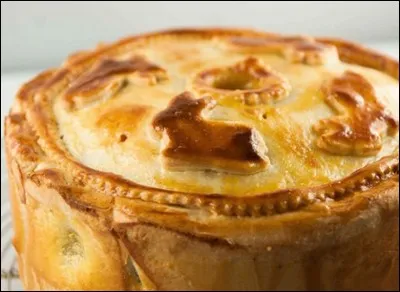 Quel ingrédient se retrouve pas dans la traditionnelle tourte de Pâques ?