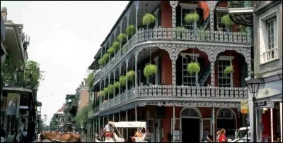 Localisation : Am&eacute;rique du Nord Habitants : 1 240 977 Climat : temp&eacute;r&eacute; A voir : Jackson SquareA vu na&icirc;tre : Louis ArmstrongQuelle est cette ville ?