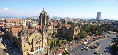 Localisation : Asie Habitants : 12 478 447 Climat : tropicalA voir : Bandra-Worli Sea LinkA vu na&icirc;tre : Bachchan Abhishek Quelle est cette ville ?