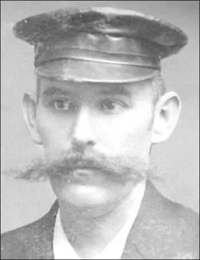 André Grusenmeyer, mécanicien originaire de Uhlwiller, et installé à Haguenau est célèbre pour avoir inventé...