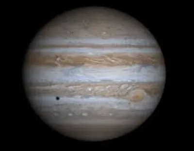 La 5e planète du Système solaire est Saturne.