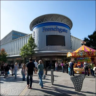 Dans quel pays se trouve Doncaster ?