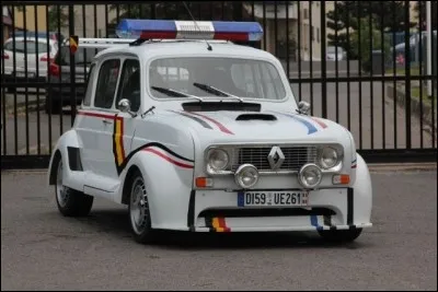 À quelle agence gouvernementale appartient cette 4L dans le film ''Rien à déclarer'' ?