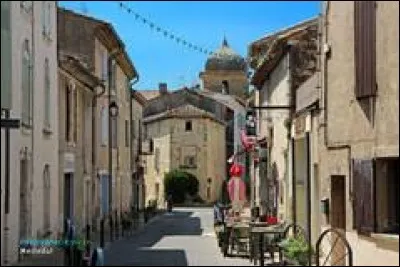 Je vous propose de partir en région P.A.C.A., à la découverte de Mérindol. Ville dans le sud du massif du Luberon, elle se situe dans le département ...