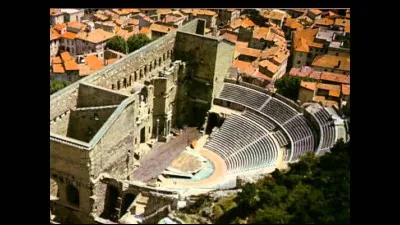 Habitants : 29 561 
Devise : "Je maintiendrai" 
Spécialité : les augustines 
A voir : la forteresse de Mornas 
A vu naître : Michel Petrucciani
Quelle est cette ville ?