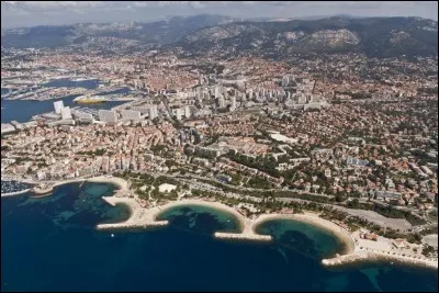 Habitants : 167 479 
Devise : " Dans la concorde, tout prend son essor" 
Spécialité : artichaut à la barigoule
A voir : Mont Faron
A vu naître : Kungs
Quelle est cette ville ?