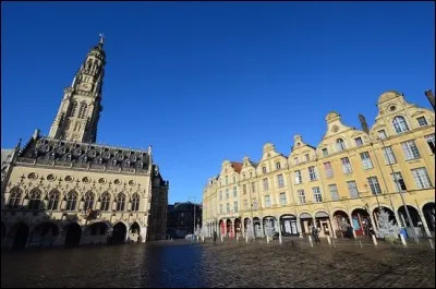 Habitants : 40 721. Blason : un lion et un &eacute;cusson. Sp&eacute;cialit&eacute; : moules-frites. A voir : la Grand-Place. A vu na&icirc;tre : Robespierre.Quelle est cette ville ?