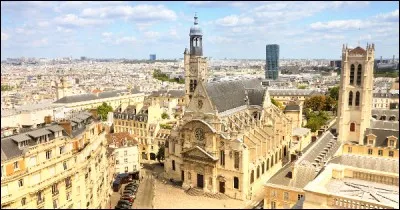 Habitants : 171 057.Blason : quatre tours d'or et une couronne. Sp&eacute;cialit&eacute; : les bugnes. A voir : le ch&acirc;teau f&eacute;odal de Rochetaill&eacute;e.A vu na&icirc;tre : Bernard Lavilliers. Quelle est cette ville ?