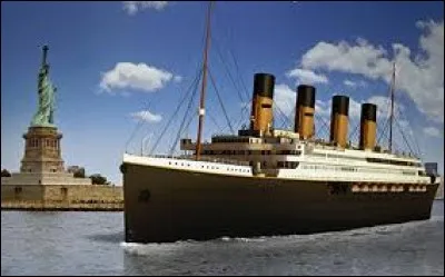 Combien de dollars des années 2 000 ont été dépensés pour construire le Titanic ?