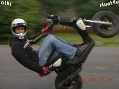 Comment s'appelle cette commune qui est une commune française, située dans le département de l'Allier et la région administrative Auvergne-Rhône-Alpes?