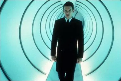 Qui est l'actrice principale et partenaire d'Ethan Hawke dans le superbe film 'Bienvenue  Gattaca' ?