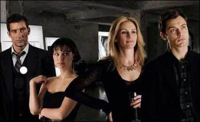 Qui interprte la stripteaseuse dans 'Closer' sorti en 2005 ?