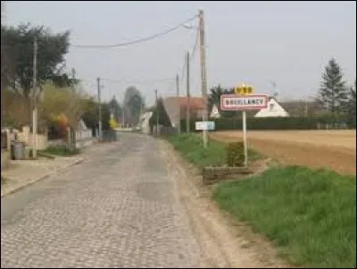 Nous sommes dans l'Oise, à l'entrée de Bouillancy. Nous nous trouvons dans l'ancienne région ...
