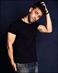 Il joue le r&ocirc;le de :