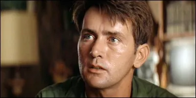 Est-il au générique ?