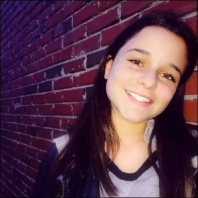 Il a une sur jumelle qui s'appelle :