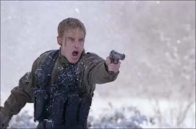 Qui est l'autre t�te d'affiche du film 'En territoire ennemi' avec Owen Wilson ?