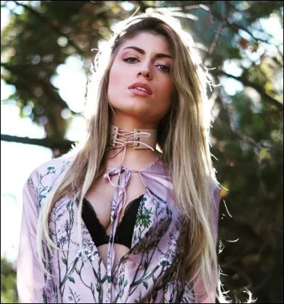 Quel est le vrai nom complet d'Elsa Dasc ?