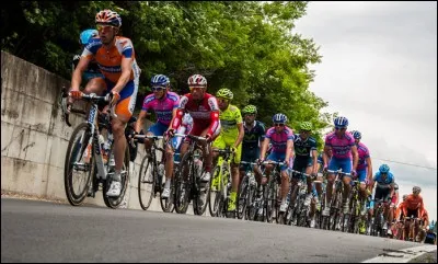 Comment s'appelle le tour d'Italie cycliste ?