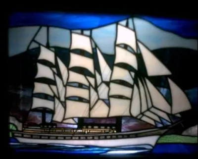 Complétez les paroles de la chanson de Hugues Aufray "C'est un fameux trois mâts..."