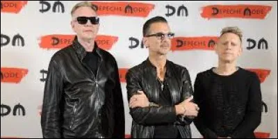 Comment s'appellent les deux autres membres actuels du groupe ?