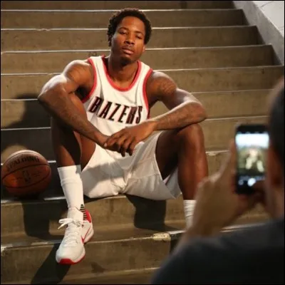 Où le vétéran Ed Davis a-t-il signé ?