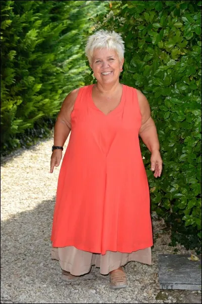 Quel animateur a fait débuter Mimie Mathy en 1982 ?