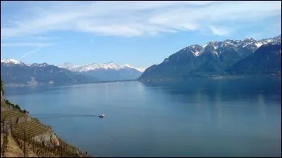Passons ensuite la frontière. Fini la France, mais dans quel pays nous trouvons-nous maintenant ?