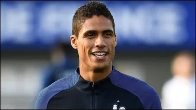 Qui est ce joueur de l'équipe de France ? (Son épouse se nomme Camille)